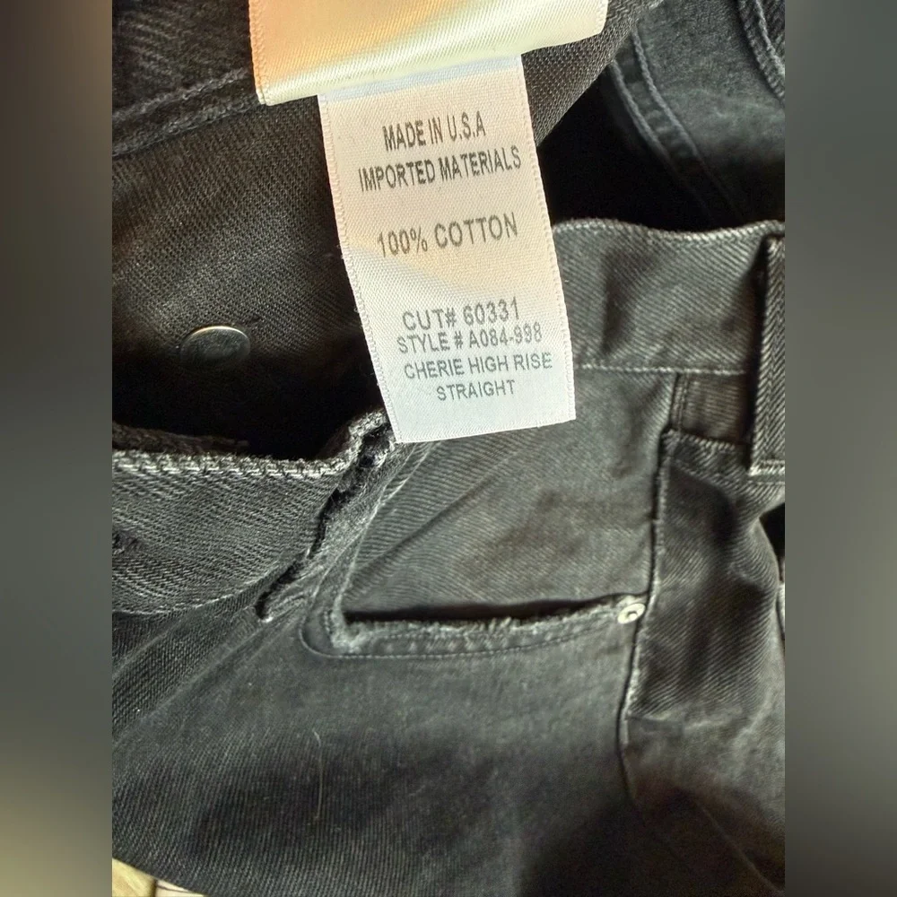 ADOLDE Cherie High Rise Straight Jean in Black 27 - Picture 11 of 12